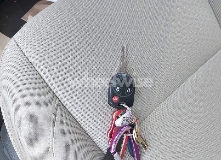 Photo 11 of 2017 Ford Escape SE (VIN 1FMCU9GD6HUC06941)