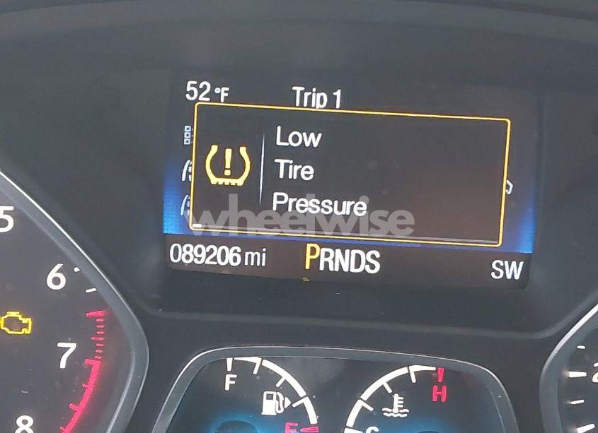 Photo 15 of 2017 Ford Escape SE (VIN 1FMCU9GD6HUC06941)