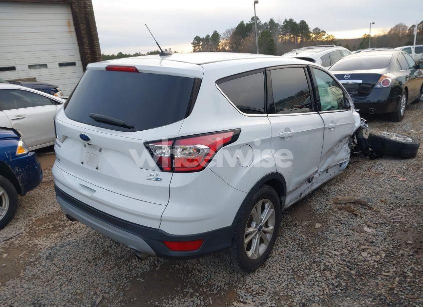 Photo 4 of 2017 Ford Escape SE (VIN 1FMCU9GD6HUC06941)