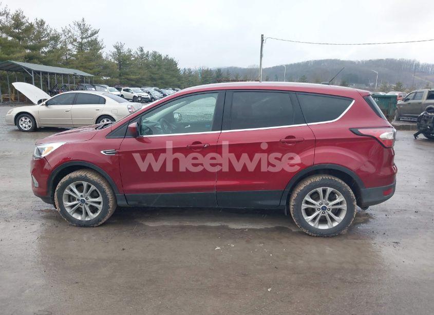 Photo 15 of 2017 Ford Escape SE (VIN 1FMCU9GD6HUC20032)