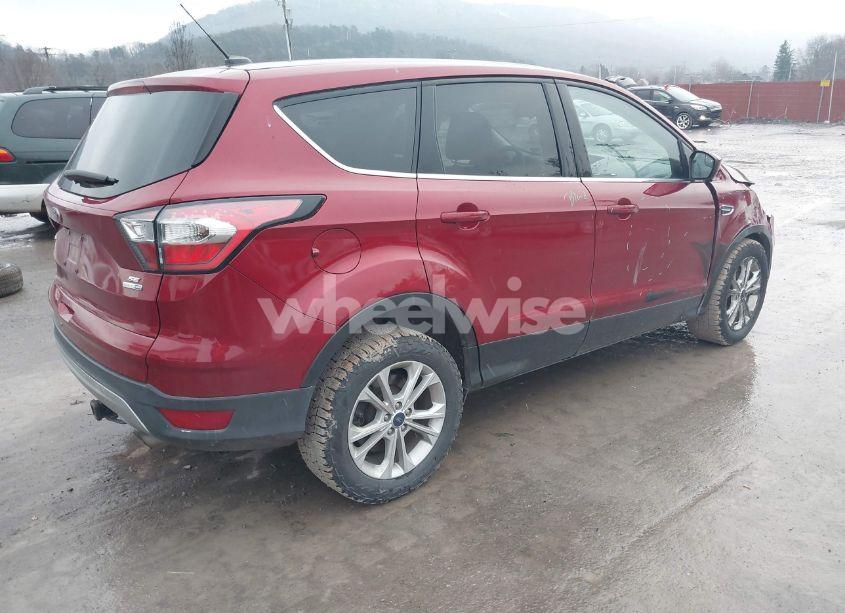 Photo 4 of 2017 Ford Escape SE (VIN 1FMCU9GD6HUC20032)