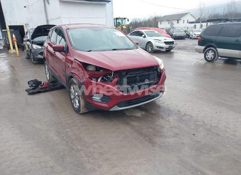 Photo 6 of 2017 Ford Escape SE (VIN 1FMCU9GD6HUC20032)