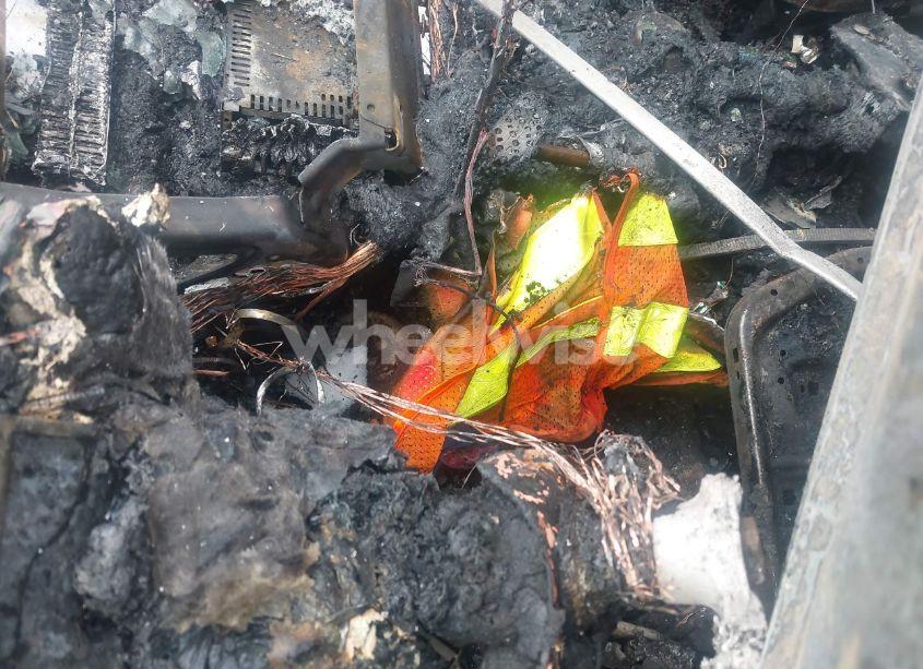 Photo 11 of 2017 Ford Escape SE (VIN 1FMCU9GD6HUC91957)