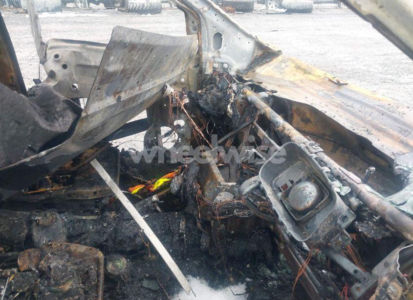 Photo 5 of 2017 Ford Escape SE (VIN 1FMCU9GD6HUC91957)