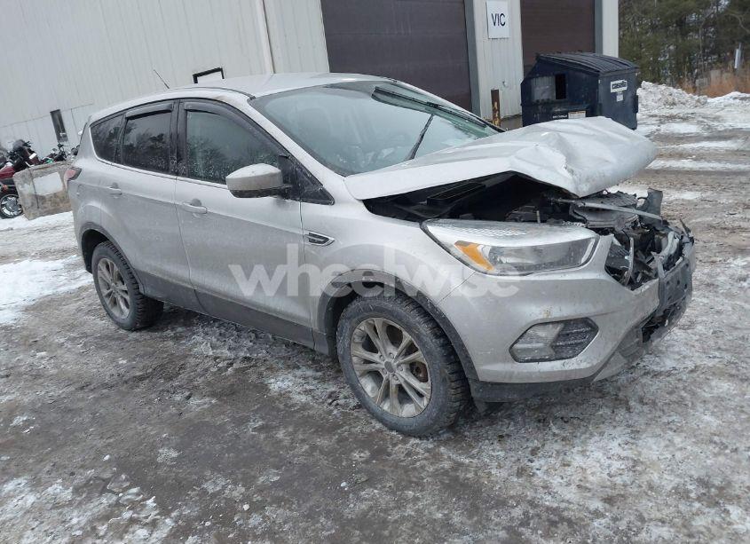 2017 Ford Escape SE (VIN 1FMCU9GD6HUD14203) main photo