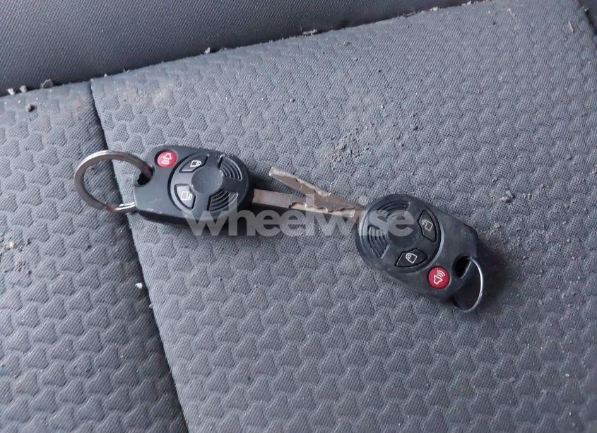 Photo 11 of 2017 Ford Escape SE (VIN 1FMCU9GD6HUD14203)