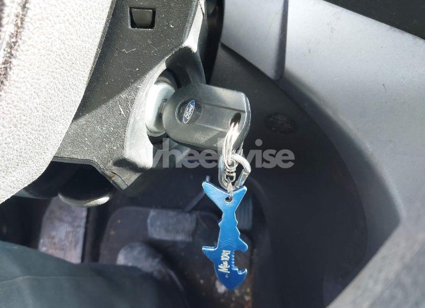 Photo 11 of 2017 Ford Escape SE (VIN 1FMCU9GD6HUD23175)