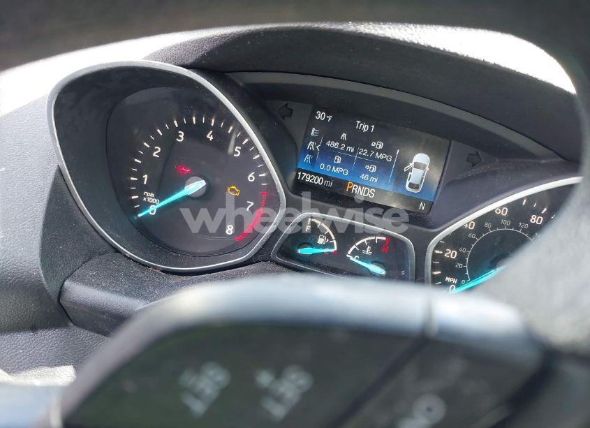 Photo 7 of 2017 Ford Escape SE (VIN 1FMCU9GD6HUD23175)