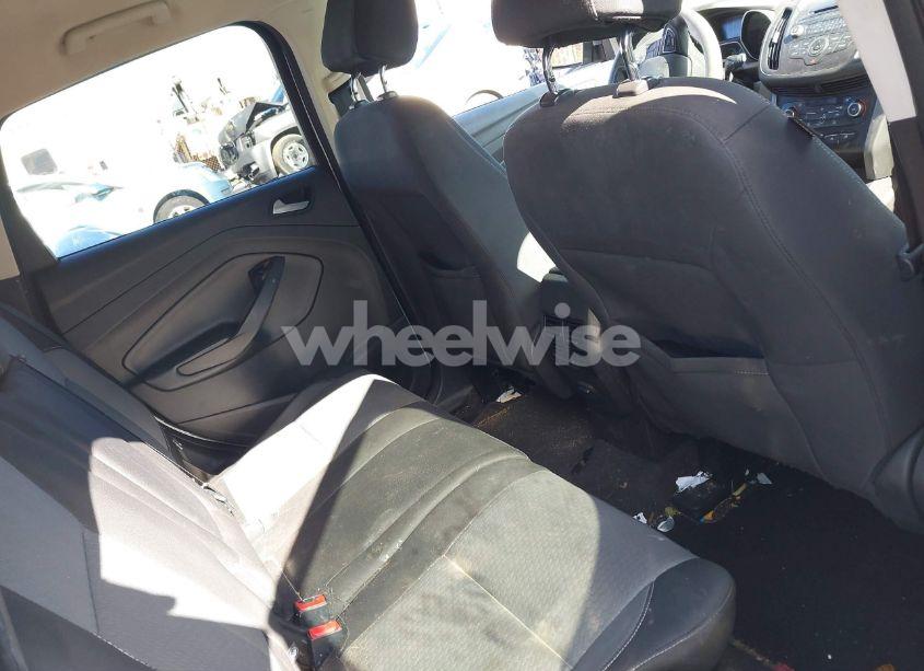 Photo 8 of 2017 Ford Escape SE (VIN 1FMCU9GD6HUD23175)