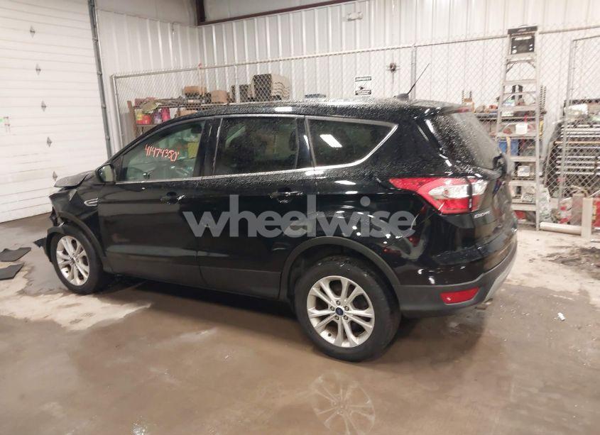Photo 14 of 2017 Ford Escape SE (VIN 1FMCU9GD6HUD99768)