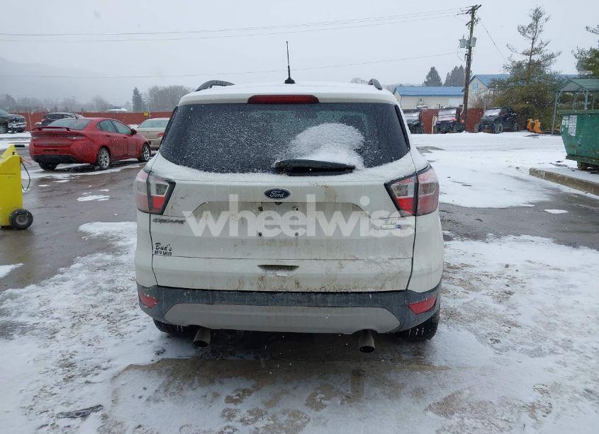 Photo 17 of 2017 Ford Escape SE (VIN 1FMCU9GD6HUE44756)
