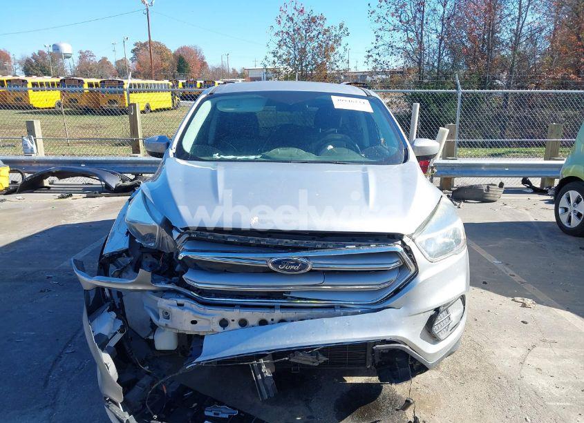 Photo 13 of 2017 Ford Escape SE (VIN 1FMCU9GD6HUE48743)