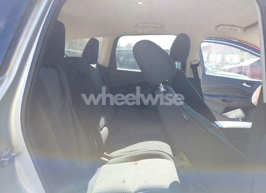 Photo 8 of 2017 Ford Escape SE (VIN 1FMCU9GD6HUE48743)