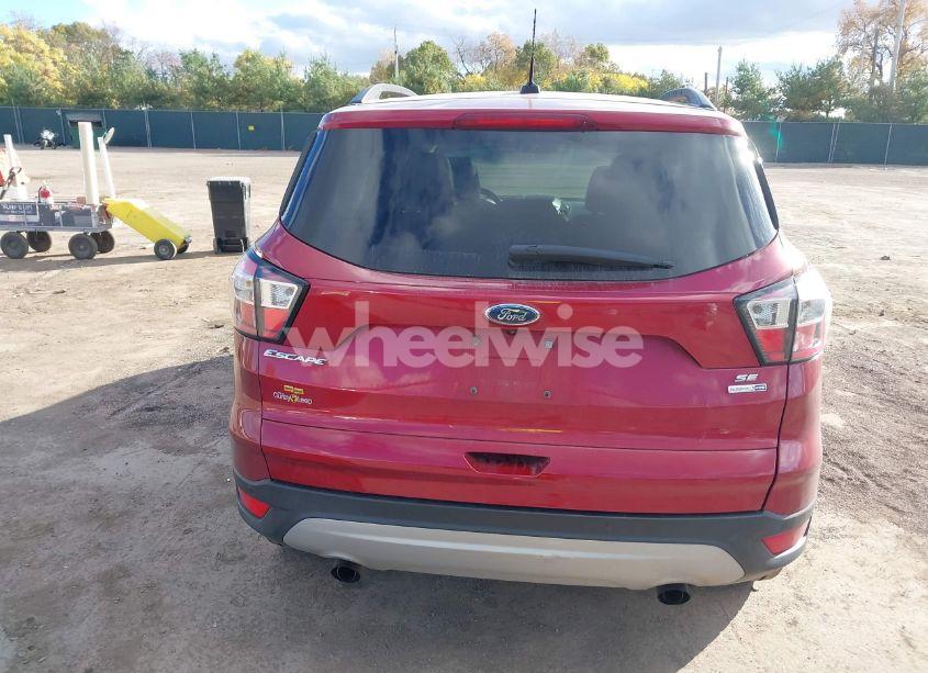 Photo 16 of 2017 Ford Escape SE (VIN 1FMCU9GD6HUE71021)