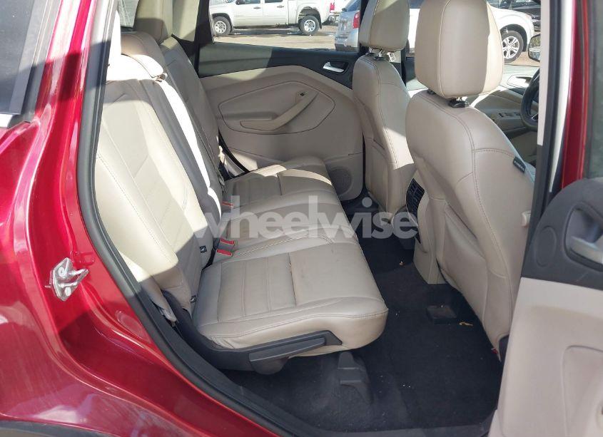 Photo 8 of 2017 Ford Escape SE (VIN 1FMCU9GD6HUE71021)