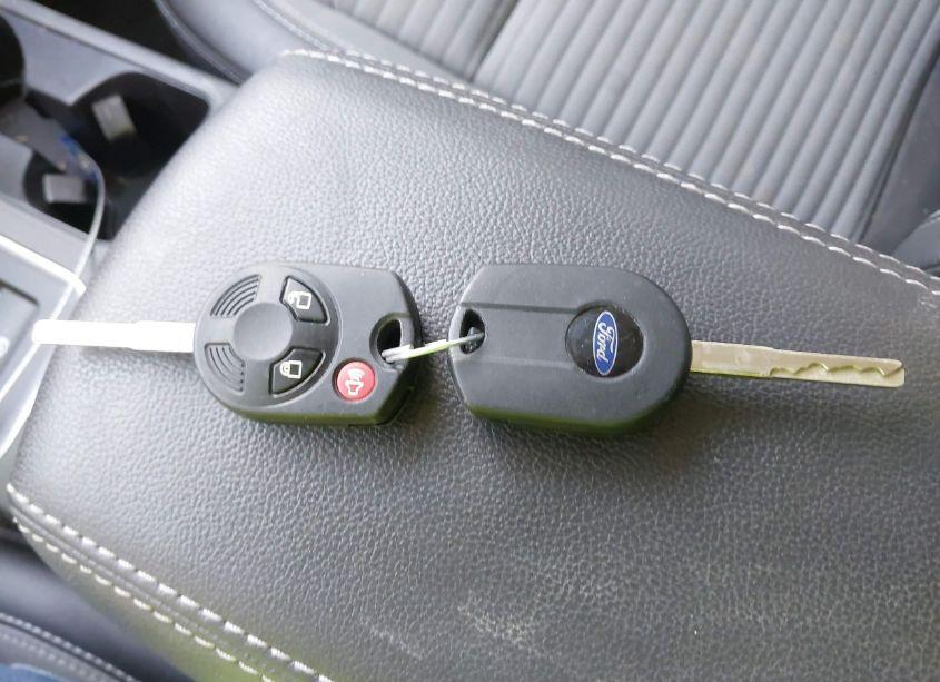 Photo 11 of 2017 Ford Escape SE (VIN 1FMCU9GD6HUE89258)