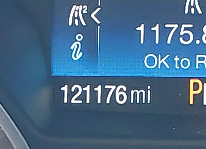 Photo 16 of 2017 Ford Escape SE (VIN 1FMCU9GD6HUE89258)