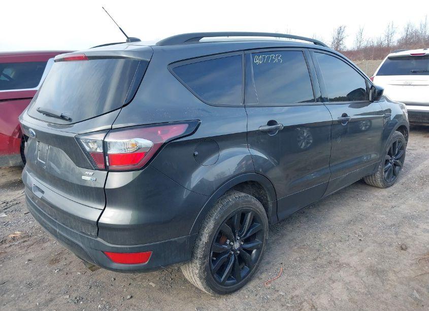 Photo 4 of 2017 Ford Escape SE (VIN 1FMCU9GD6HUE89258)