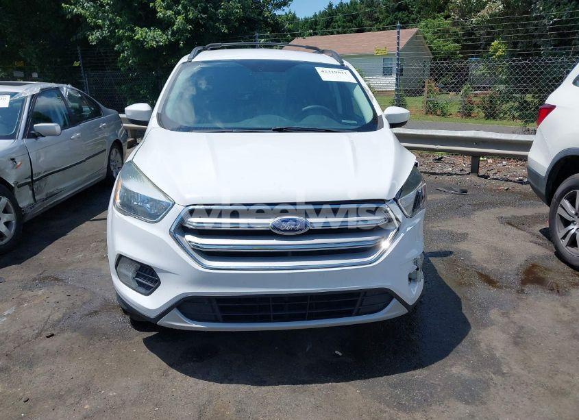 Photo 12 of 2018 Ford Escape SE (VIN 1FMCU9GD6JUA01383)