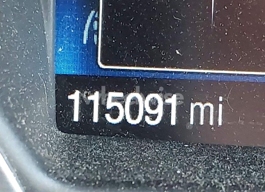 Photo 15 of 2018 Ford Escape SE (VIN 1FMCU9GD6JUA01383)