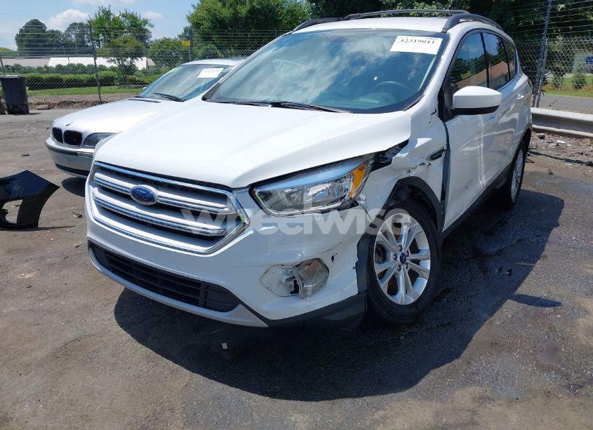 Photo 6 of 2018 Ford Escape SE (VIN 1FMCU9GD6JUA01383)