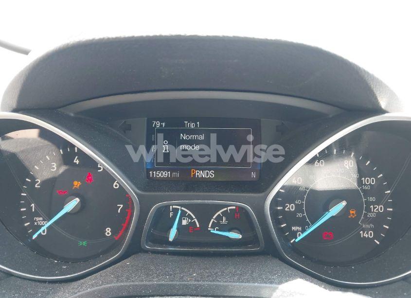 Photo 7 of 2018 Ford Escape SE (VIN 1FMCU9GD6JUA01383)