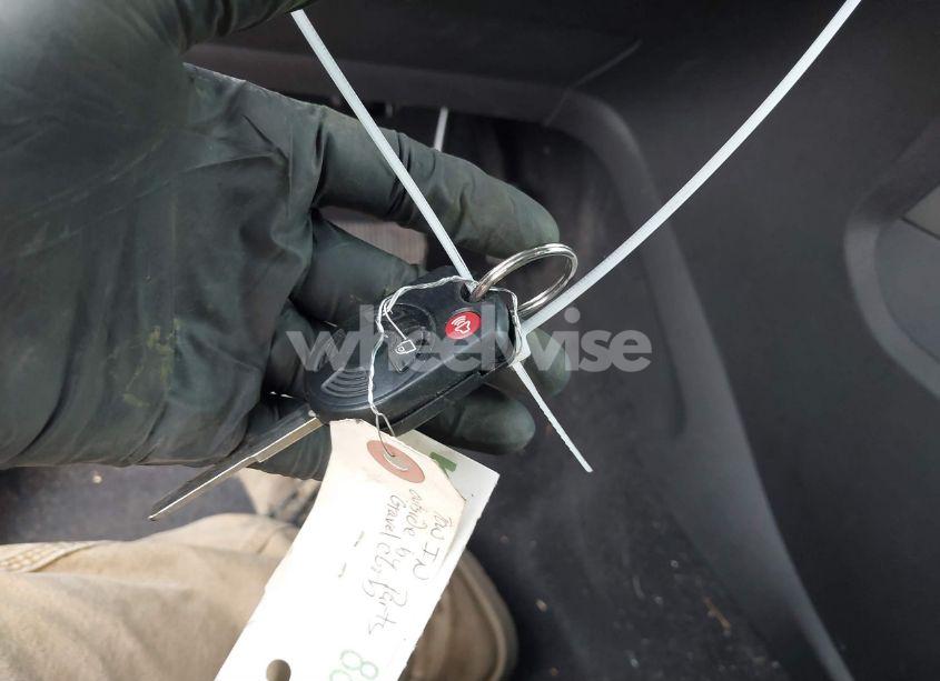 Photo 11 of 2018 Ford Escape SE (VIN 1FMCU9GD6JUA17650)