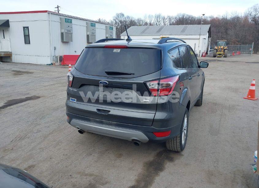 Photo 4 of 2018 Ford Escape SE (VIN 1FMCU9GD6JUA17650)