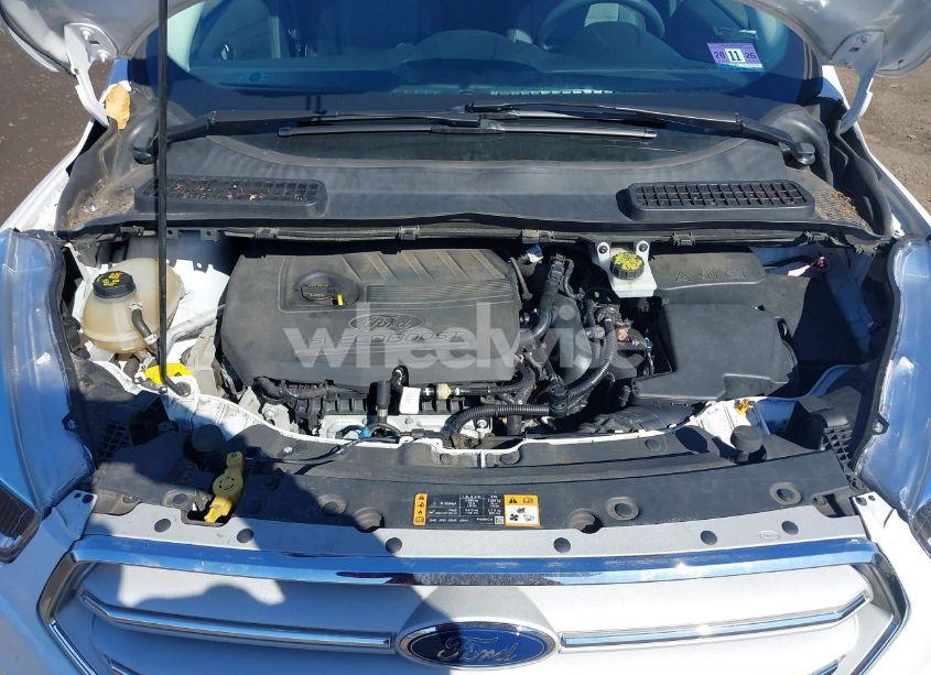 Photo 10 of 2018 Ford Escape SE (VIN 1FMCU9GD6JUA46307)