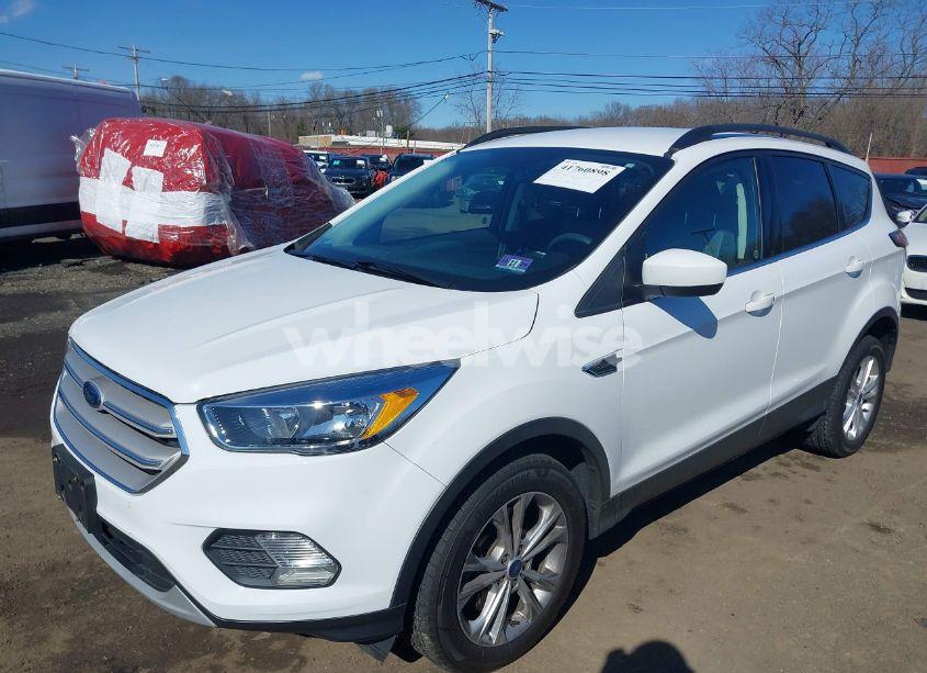 Photo 17 of 2018 Ford Escape SE (VIN 1FMCU9GD6JUA46307)