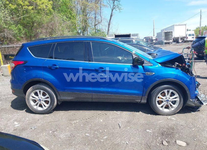 Photo 14 of 2018 Ford Escape SE (VIN 1FMCU9GD6JUA47036)