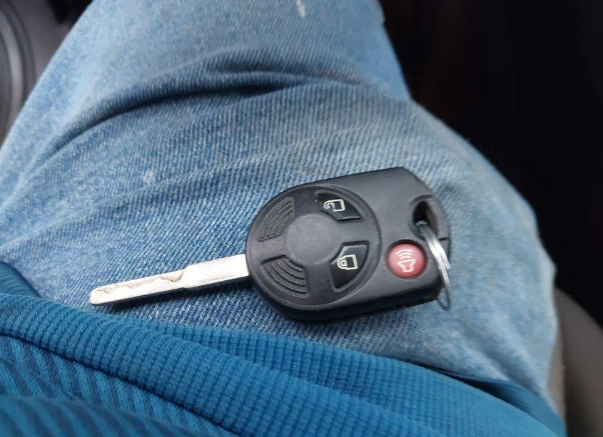 Photo 11 of 2018 Ford Escape SE (VIN 1FMCU9GD6JUA53385)