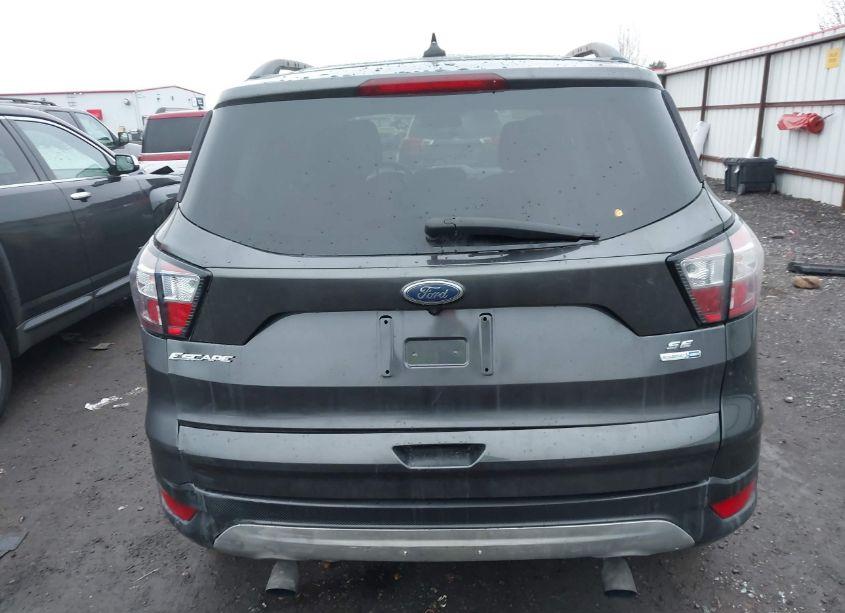 Photo 16 of 2018 Ford Escape SE (VIN 1FMCU9GD6JUA53385)