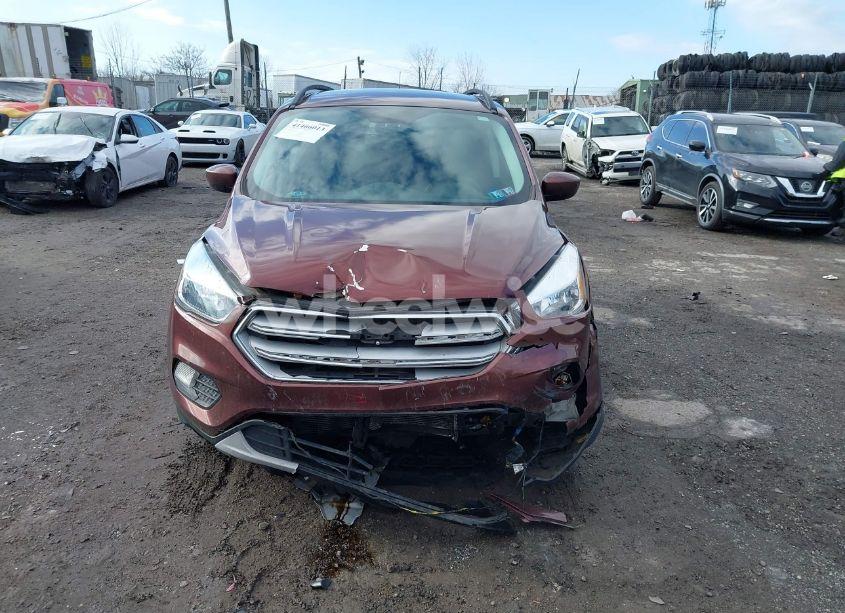 Photo 12 of 2018 Ford Escape SE (VIN 1FMCU9GD6JUB02732)