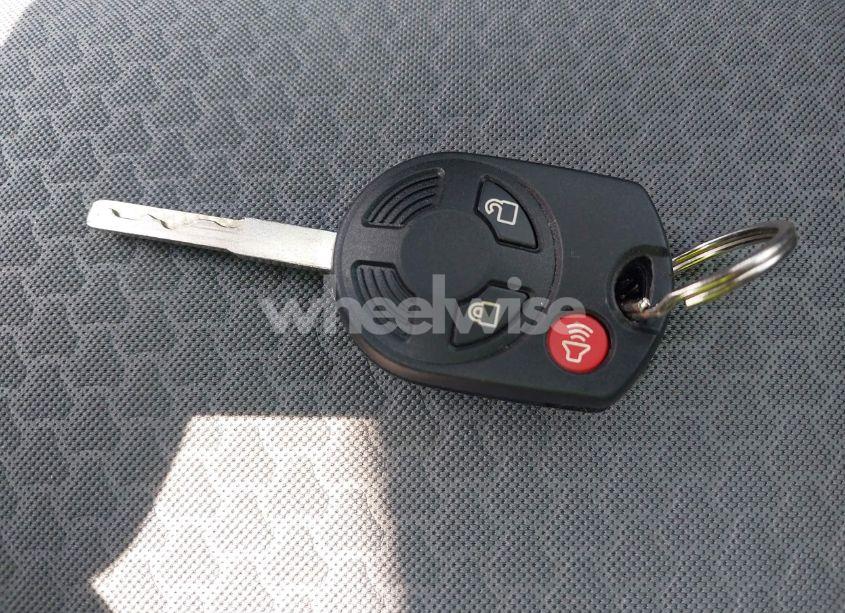 Photo 11 of 2018 Ford Escape SE (VIN 1FMCU9GD6JUC26550)