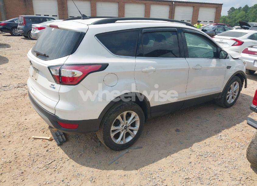 Photo 4 of 2018 Ford Escape SE (VIN 1FMCU9GD6JUC26550)