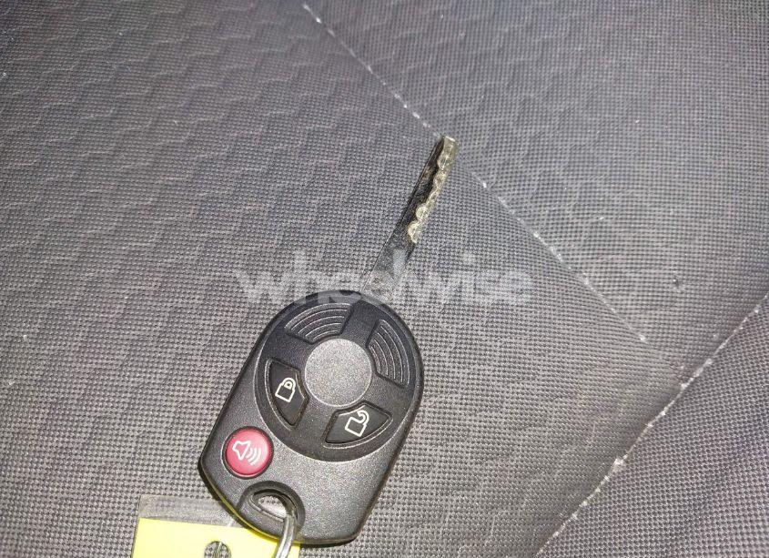 Photo 11 of 2018 Ford Escape SE (VIN 1FMCU9GD6JUC58317)