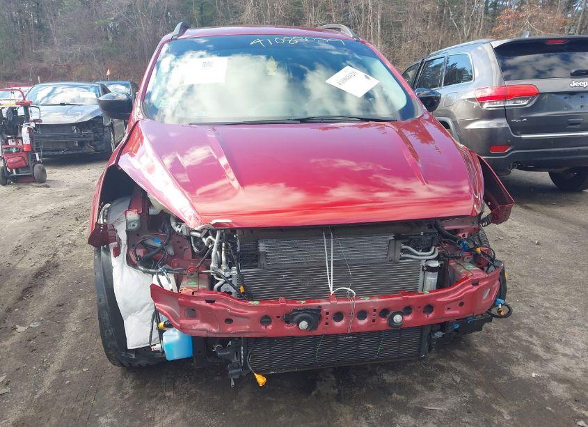 Photo 13 of 2019 Ford Escape SE (VIN 1FMCU9GD6KUA37317)