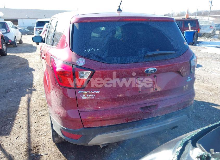 Photo 16 of 2019 Ford Escape SE (VIN 1FMCU9GD6KUA58166)