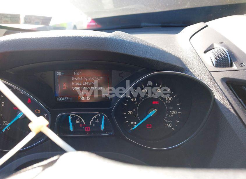 Photo 18 of 2019 Ford Escape SE (VIN 1FMCU9GD6KUA58166)