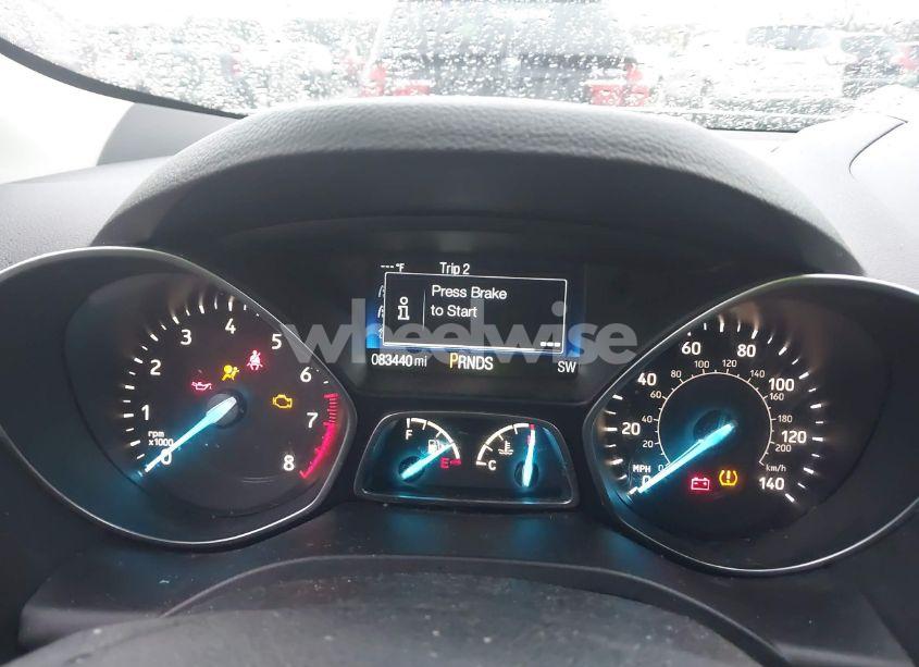 Photo 15 of 2019 Ford Escape SE (VIN 1FMCU9GD6KUA60418)