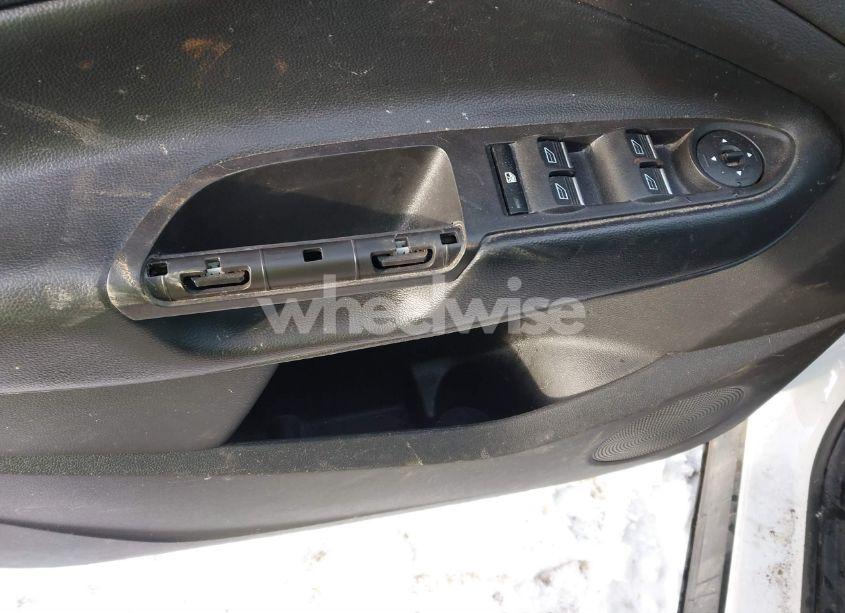 Photo 19 of 2019 Ford Escape SE (VIN 1FMCU9GD6KUA86162)
