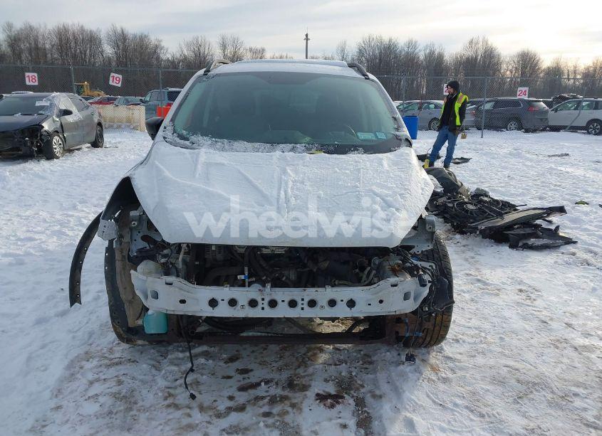 Photo 6 of 2019 Ford Escape SE (VIN 1FMCU9GD6KUA86162)