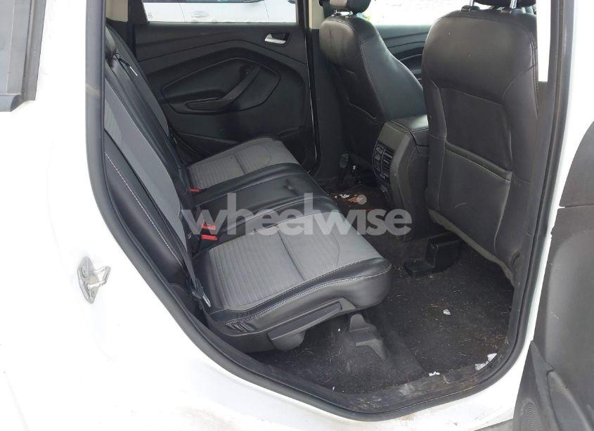 Photo 8 of 2019 Ford Escape SE (VIN 1FMCU9GD6KUA86162)