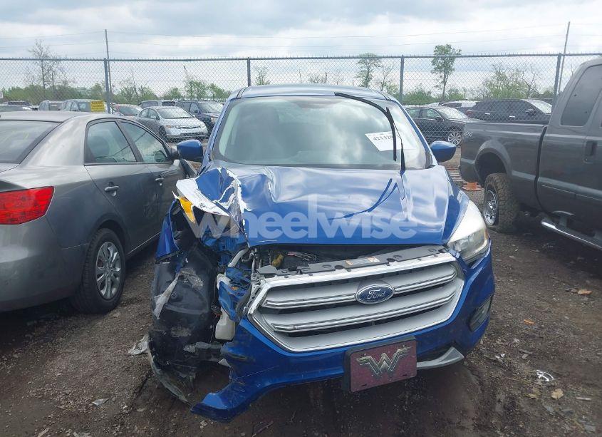 Photo 12 of 2019 Ford Escape SE (VIN 1FMCU9GD6KUB53780)