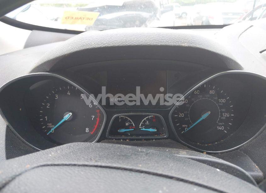 Photo 7 of 2019 Ford Escape SE (VIN 1FMCU9GD6KUB53780)