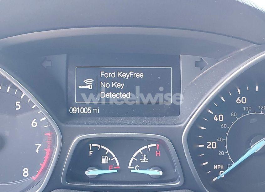 Photo 7 of 2019 Ford Escape SE (VIN 1FMCU9GD6KUB92823)
