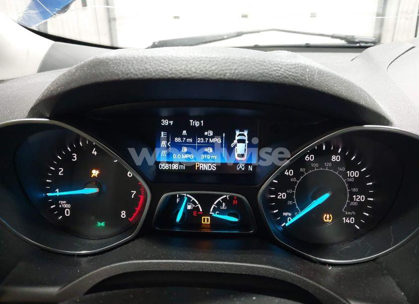 Photo 7 of 2019 Ford Escape SE (VIN 1FMCU9GD6KUC35377)