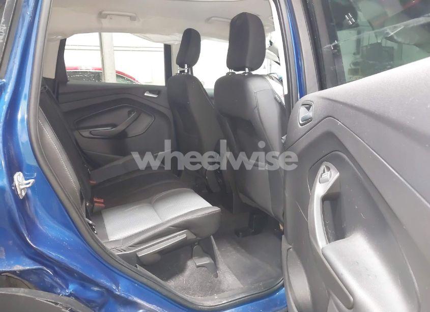 Photo 8 of 2019 Ford Escape SE (VIN 1FMCU9GD6KUC35377)