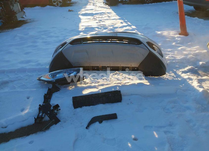 Photo 12 of 2019 Ford Escape SE (VIN 1FMCU9GD6KUC49716)